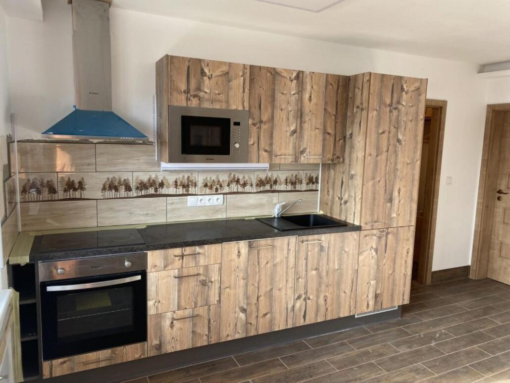 Apartmany U Dlouhana Kadan Luaran gambar