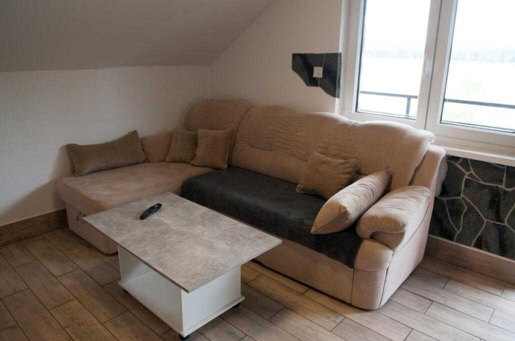 Apartmany U Dlouhana Kadan Luaran gambar