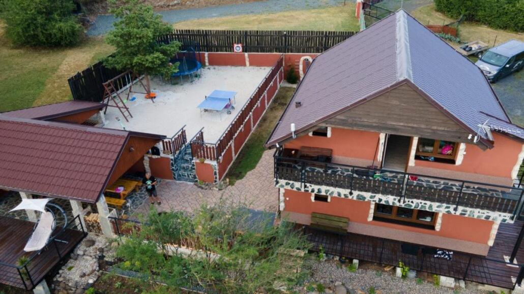Apartmany U Dlouhana Kadan Luaran gambar