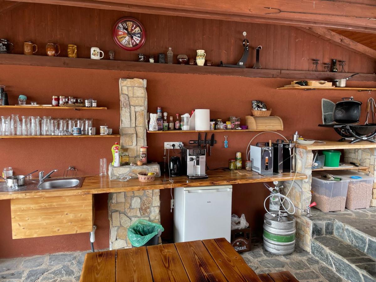 Apartmany U Dlouhana Kadan Luaran gambar